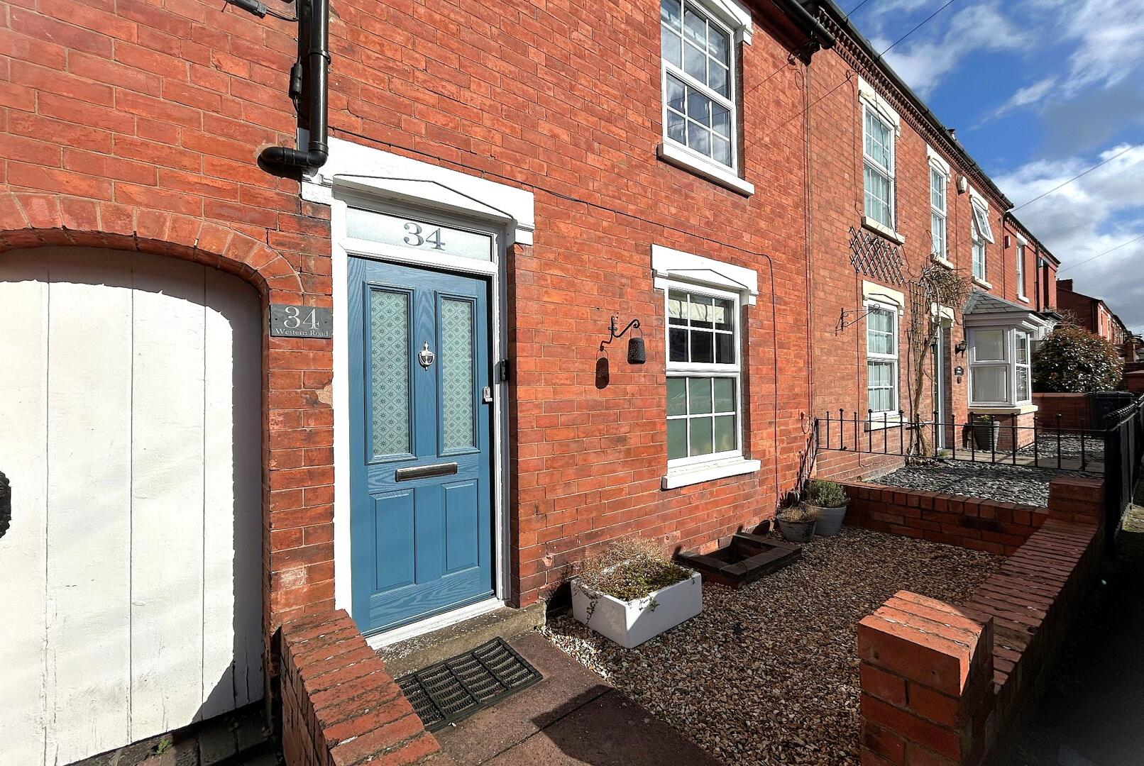 4 bed property in Western Road, Stourbridge